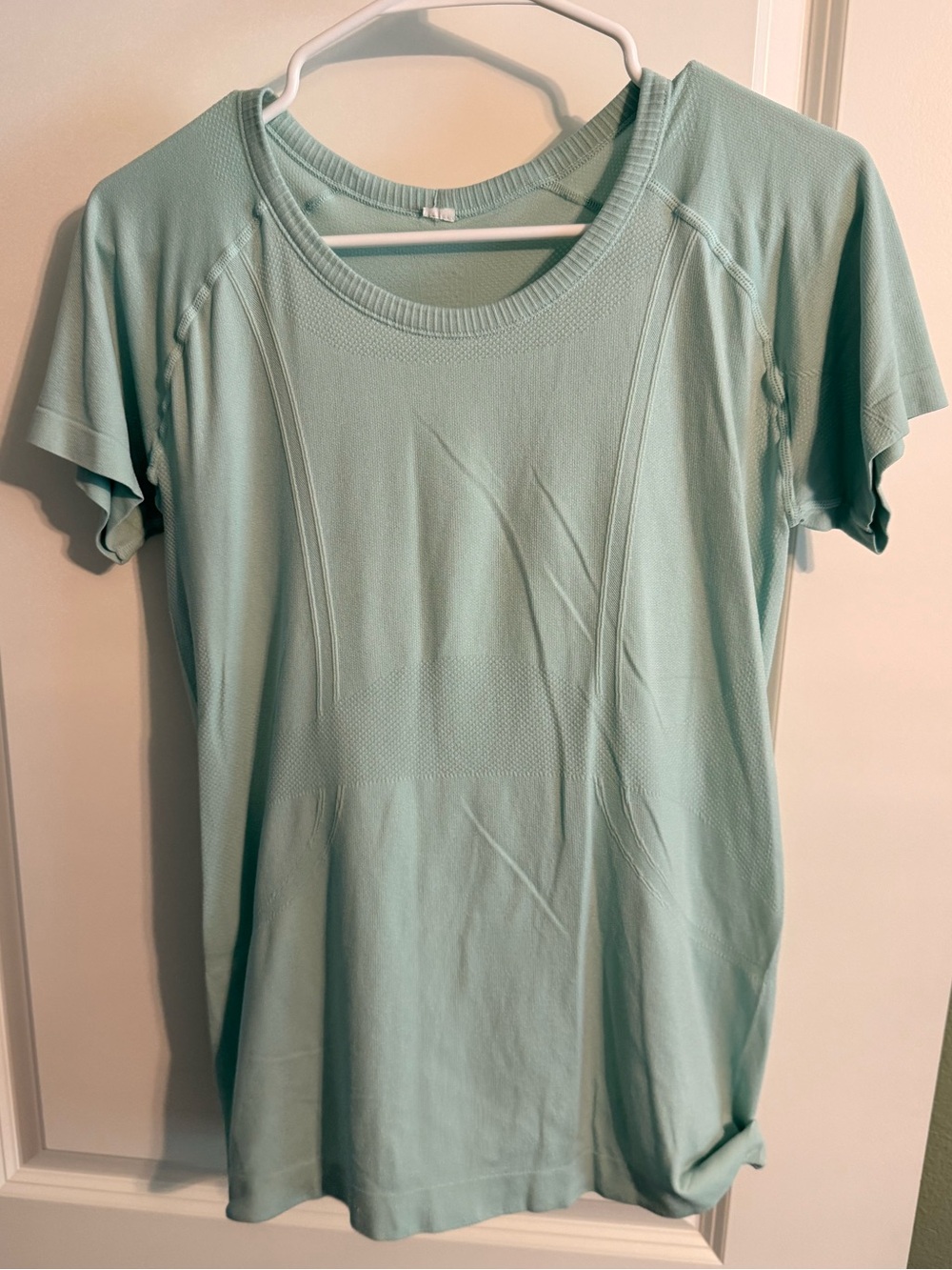 Women’s Lightweight Mint Short-Sleeve Tee